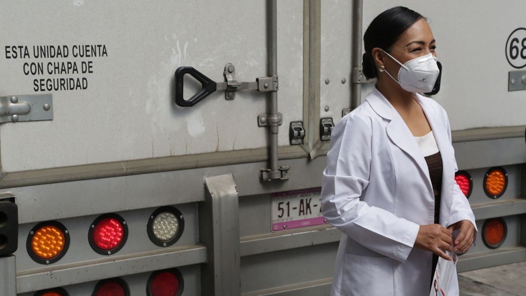 Dr. Delia Gamboa Guerrero, Director of the IMSS hospital in Cuernavaca, Morelos. The hospital has seen 1300 covid-19 cases since mid-March. (Felipe Luna for Direct Relief)