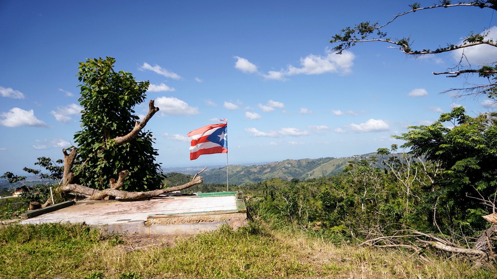 Puerto Rico’s flag waves high over the community of Orocovis. (Tony Morain, Direct Relief)